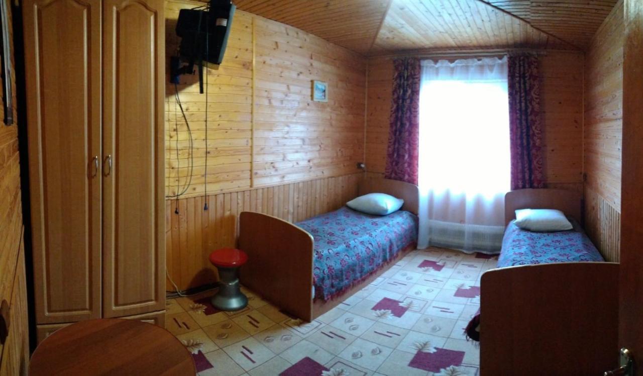 Під Лісом У Гіда Villa Yaremche Exterior photo